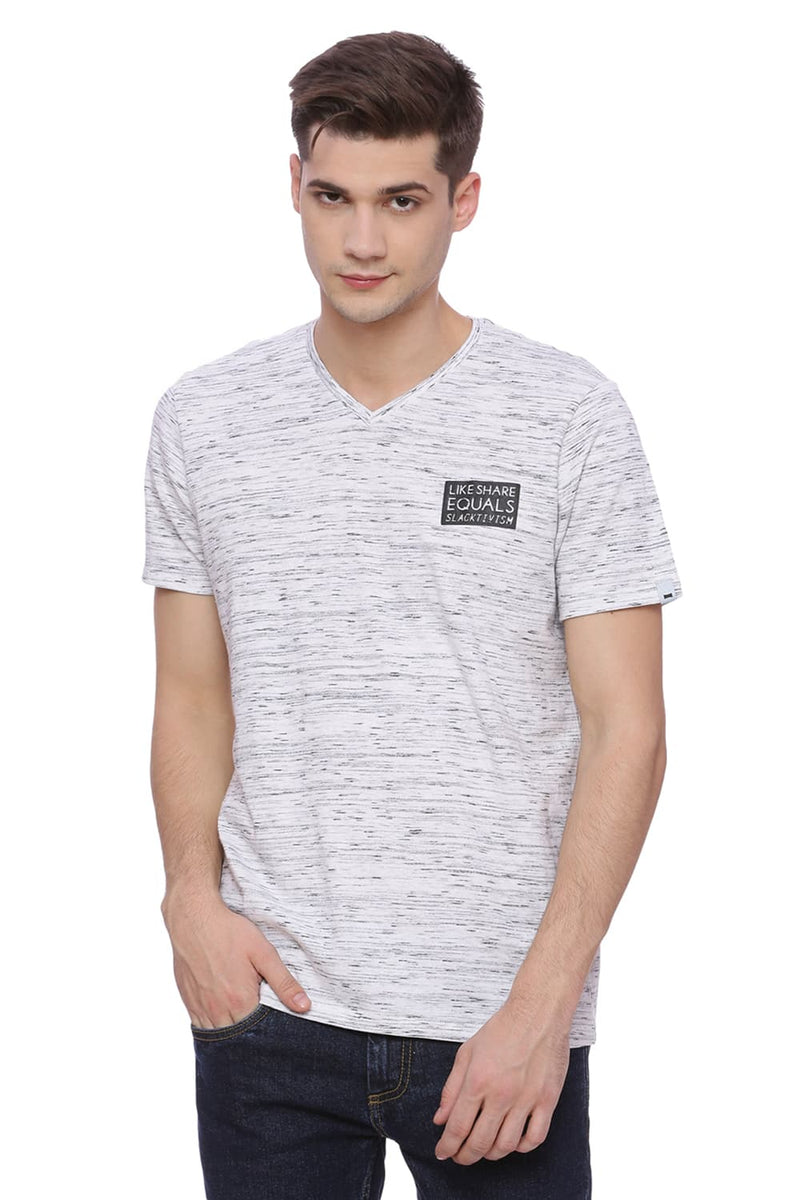 BASICS MUSCLE FIT V NECK T SHIRT