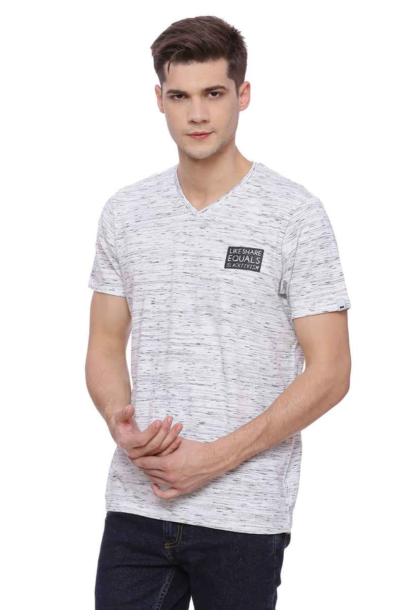 BASICS MUSCLE FIT V NECK T SHIRT