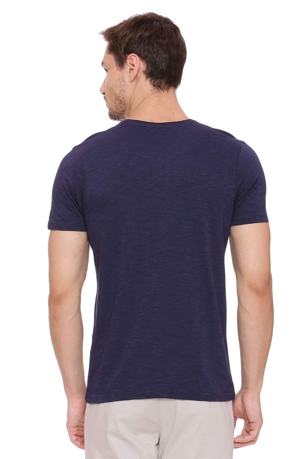 BASICS MUSCLE FIT V NECK T SHIRT