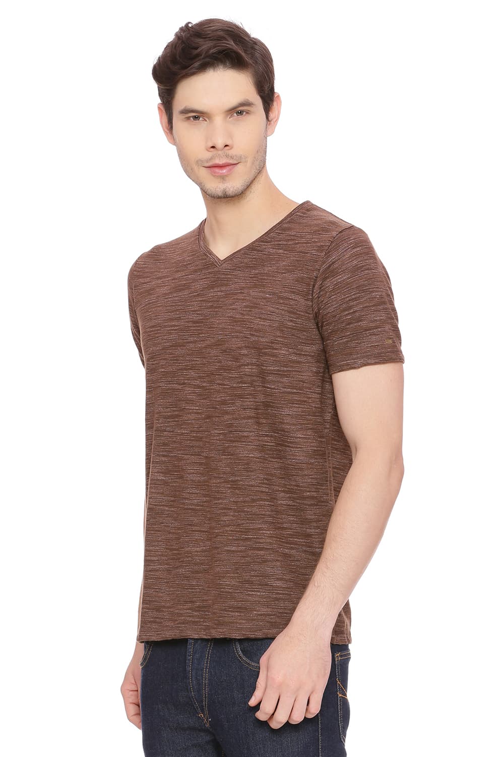 BASICS MUSCLE FIT V NECK T SHIRT