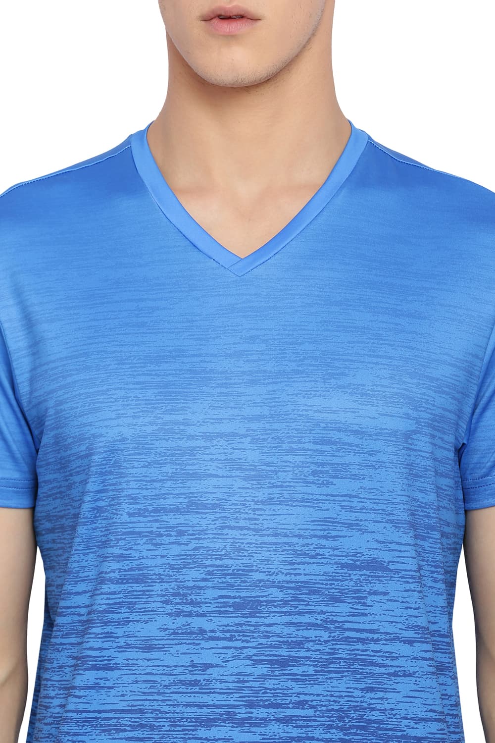 BASICS MUSCLE FIT V NECK T SHIRT