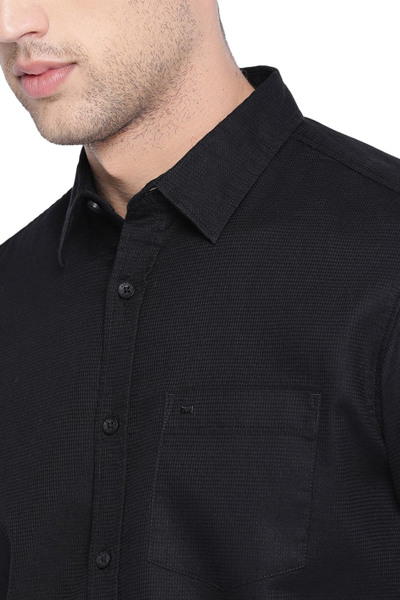 BASICS SLIM FIT STRUCTURE SHIRT