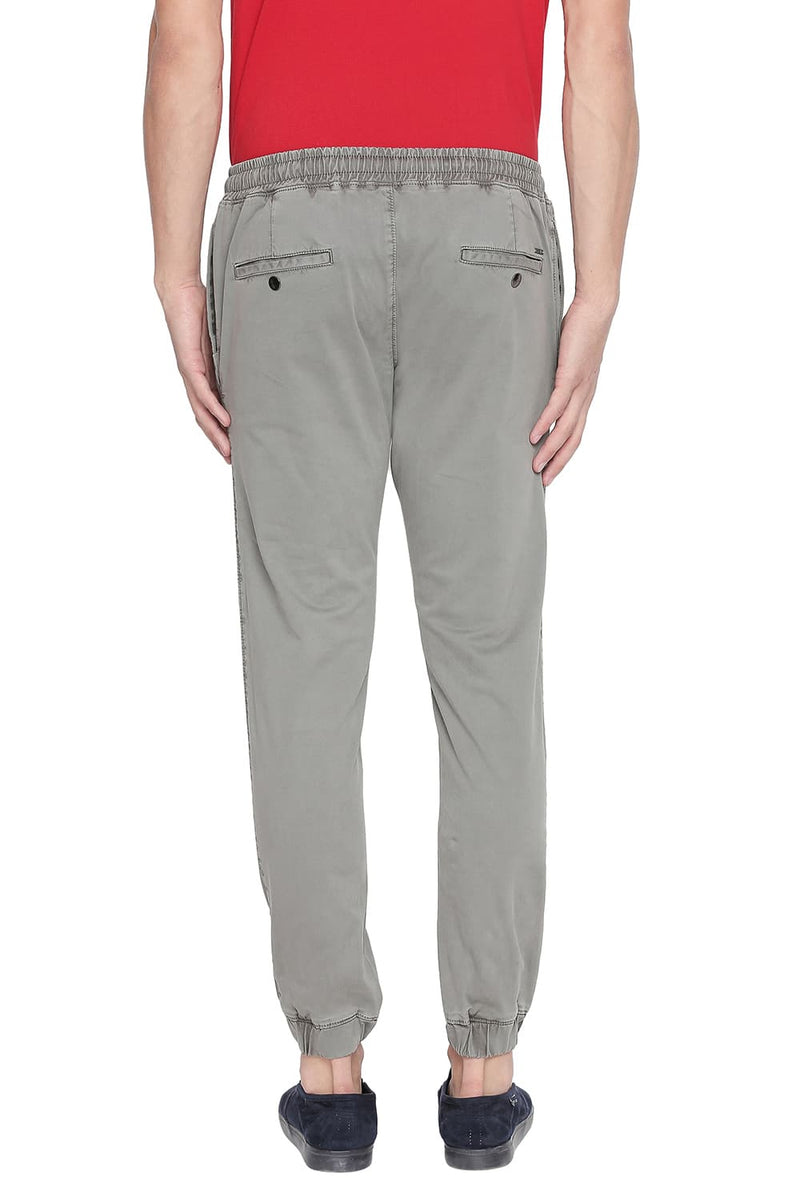 BASICS JOGGER FIT STRETCH TROUSER