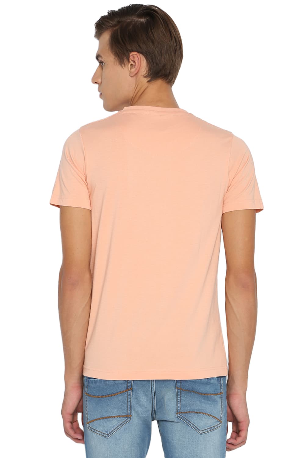 BASICS MUSCLE FIT V NECK T SHIRT