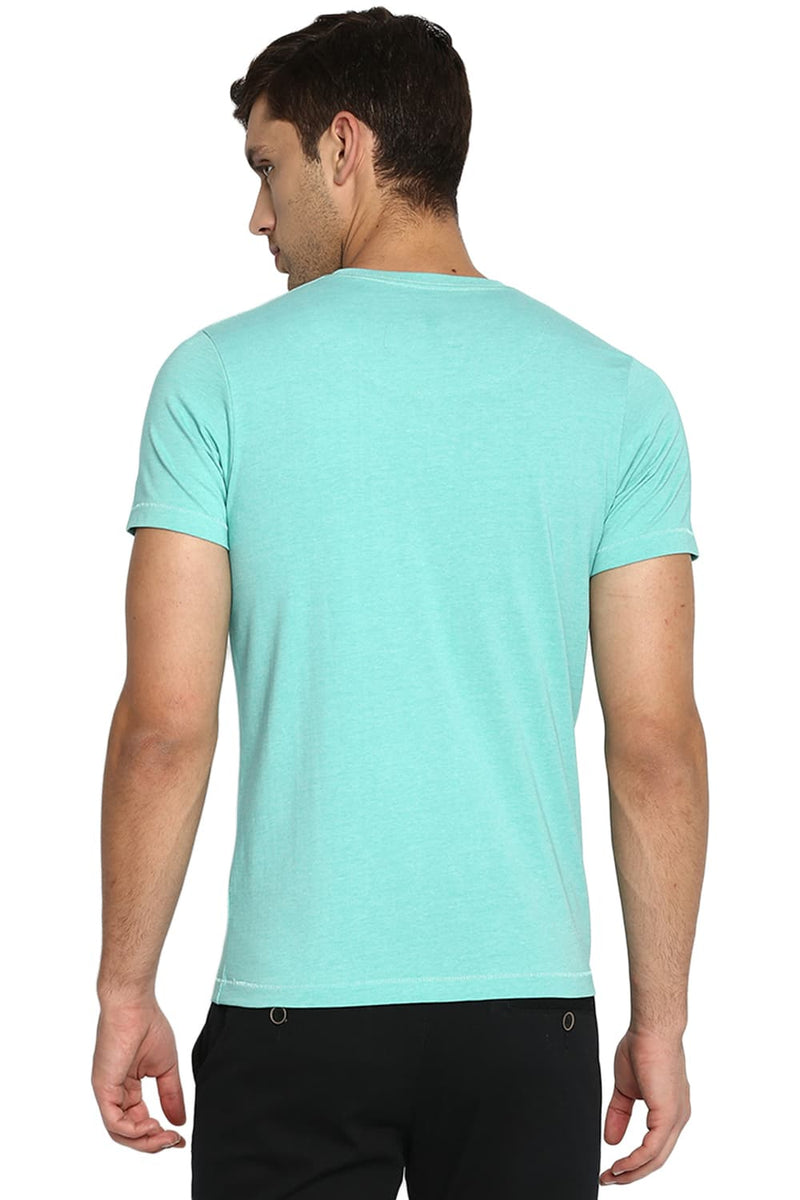 BASICS MUSCLE FIT V NECK T SHIRT