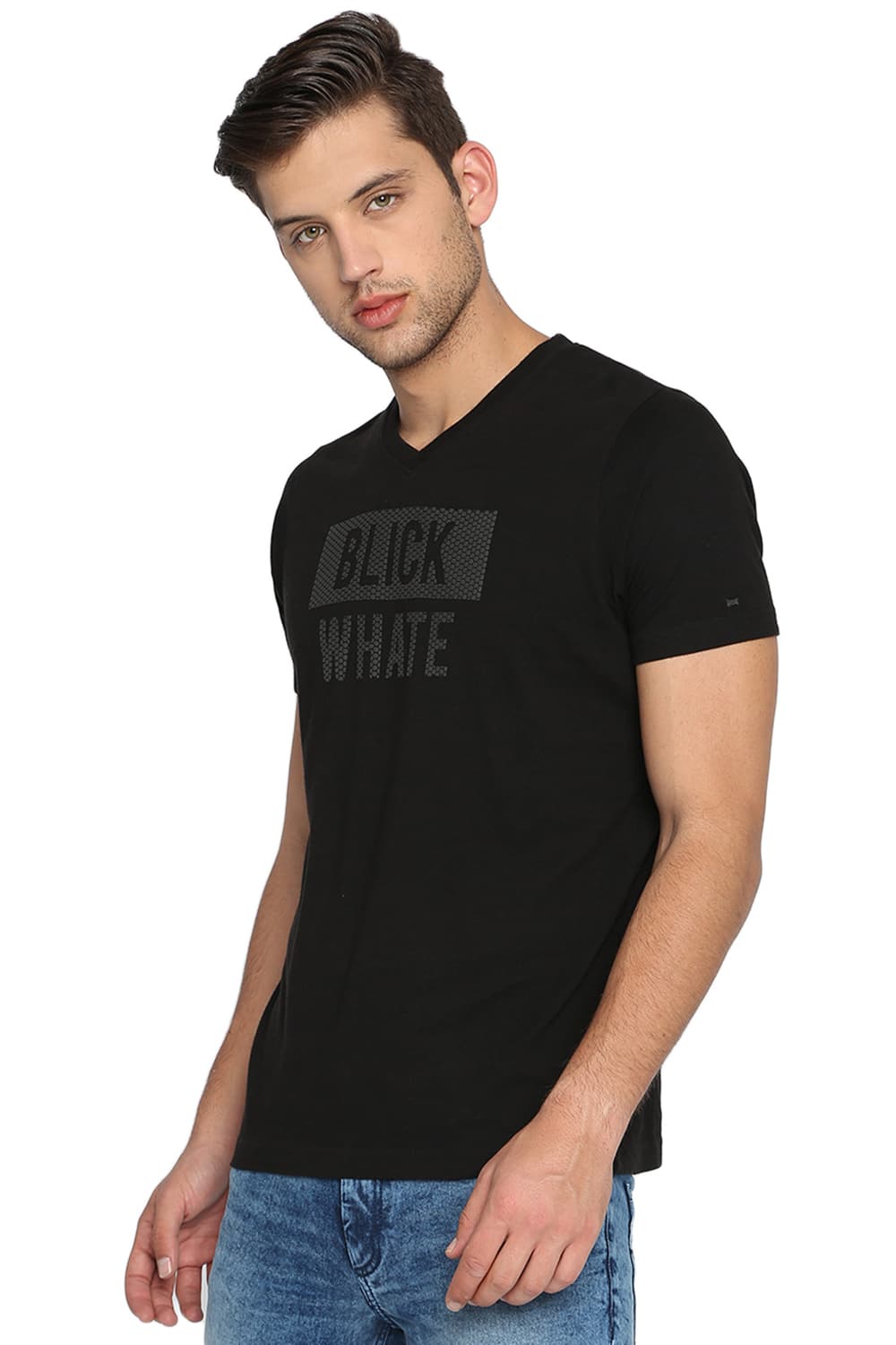 BASICS MUSCLE FIT V NECK T SHIRT