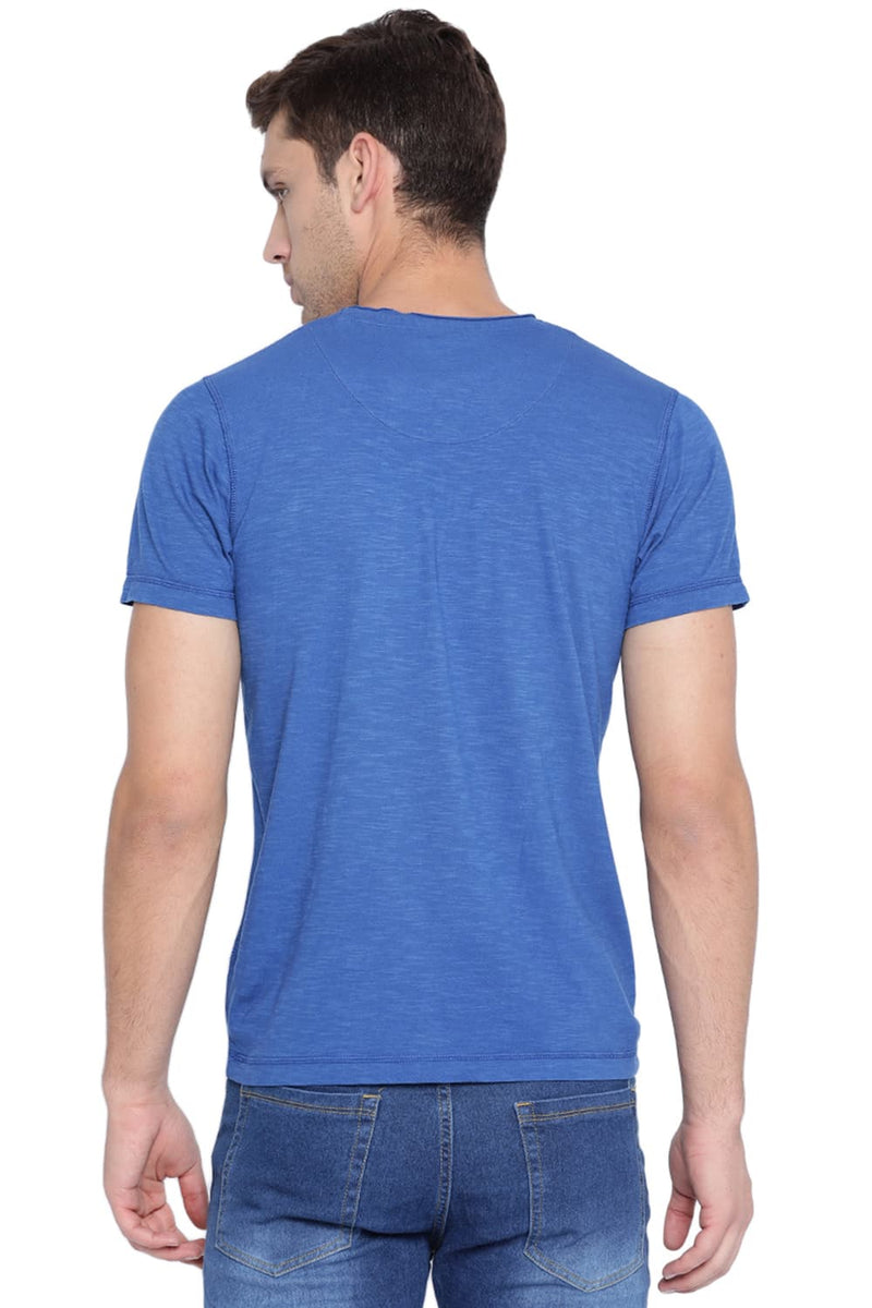 BASICS MUSCLE FIT V NECK T SHIRT