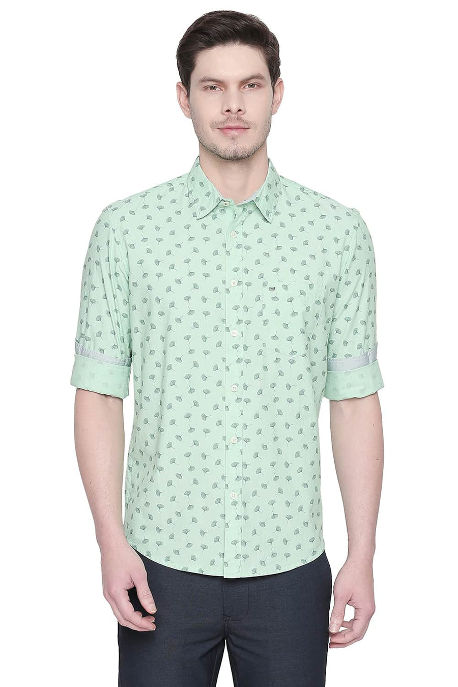 BASICS SLIM FIT MEADOW GREEN FIL A FIL PRINTED SHIRT