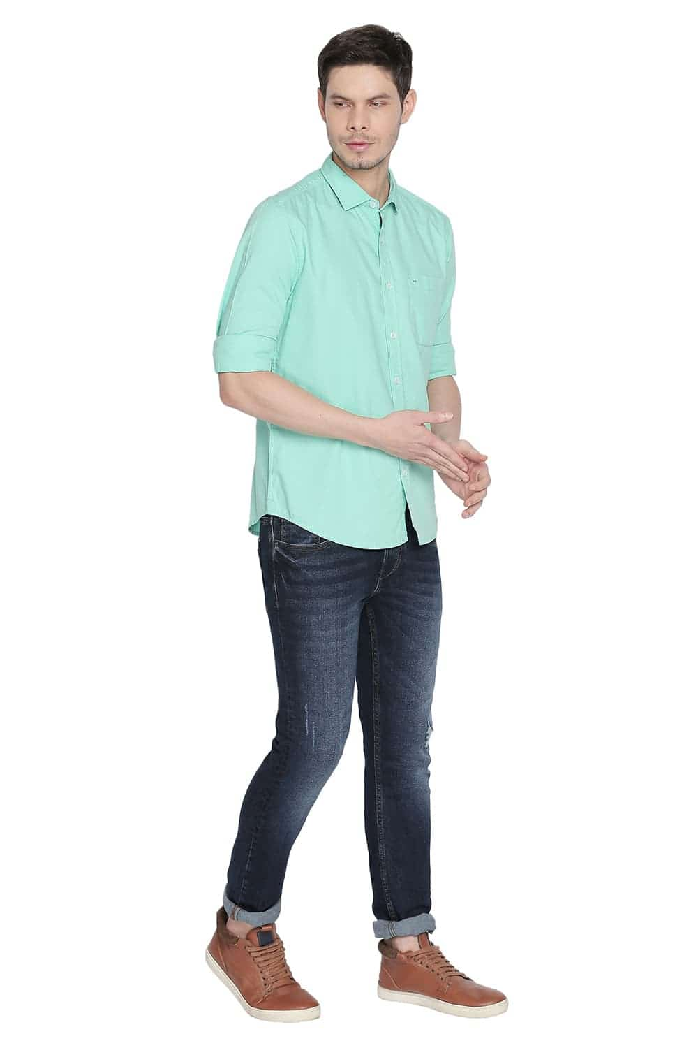 BASICS SLIM FIT STRUCTURE SHIRT