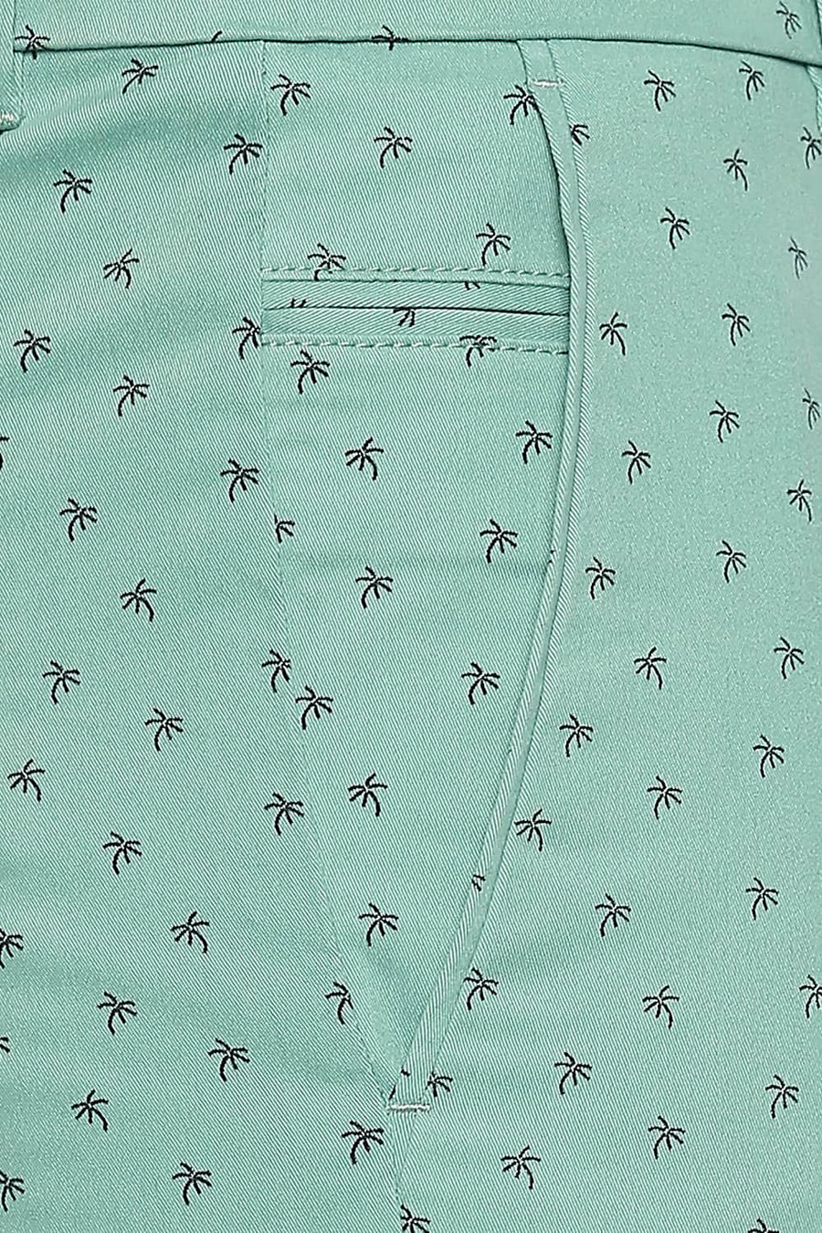BASICS COMFORT FIT TURF GREEN PRINTED STRETCH SHORTS