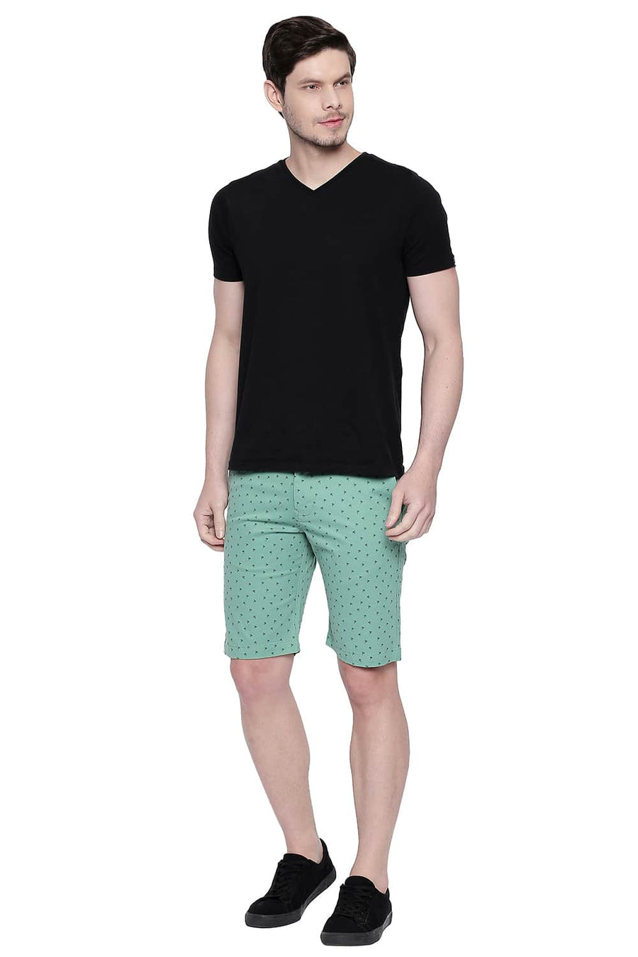 BASICS COMFORT FIT TURF GREEN PRINTED STRETCH SHORTS