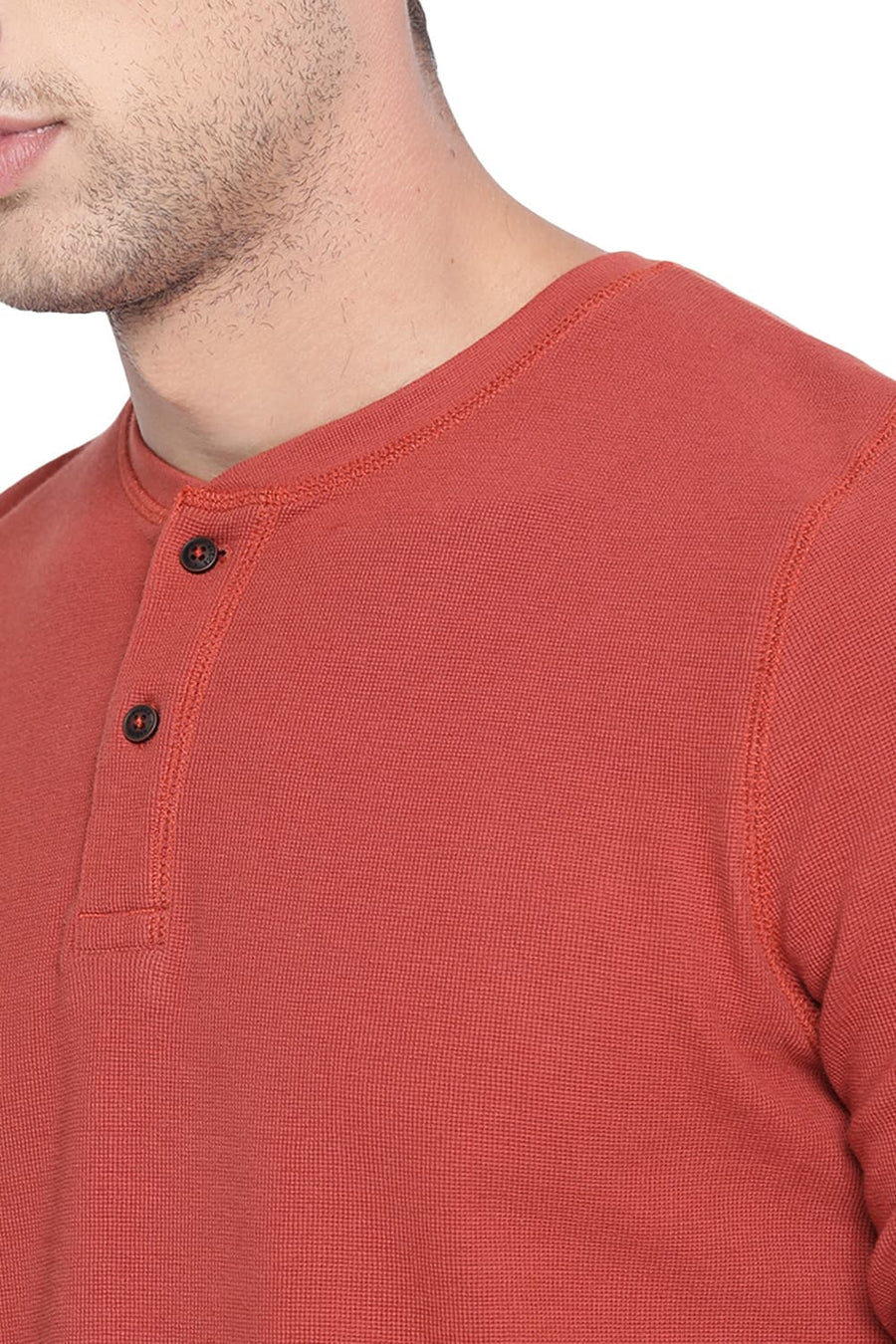 BASICS MUSCLE FIT PICANTE HENLEY T SHIRT
