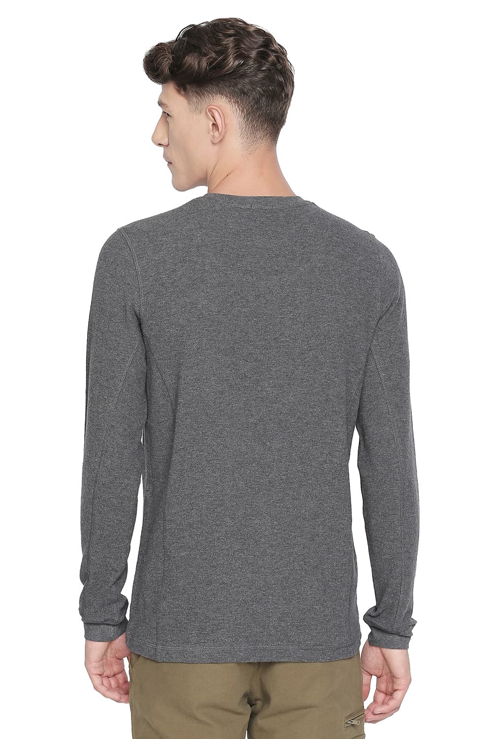 BASICS MUSCLE FIT HENLEY LONG SLEEVE T SHIRT