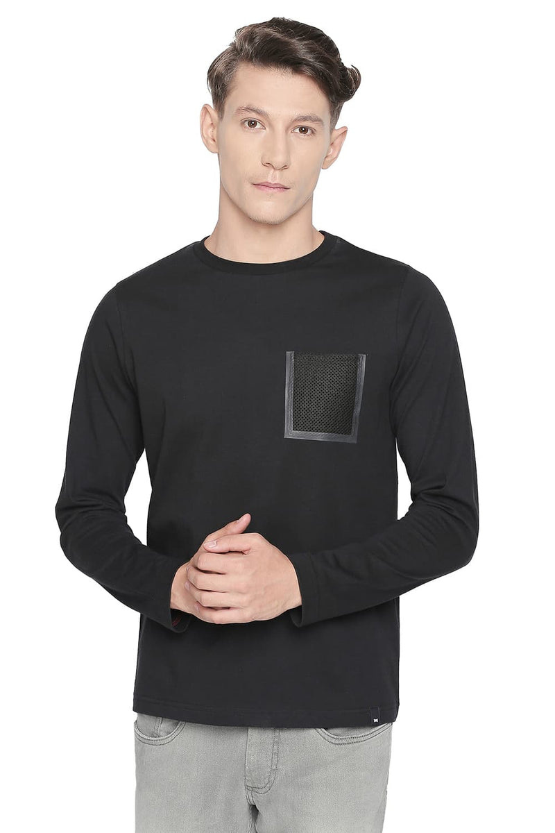 BASICS MUSCLE FIT LONG SLEEVE CREW NECK T SHIRT