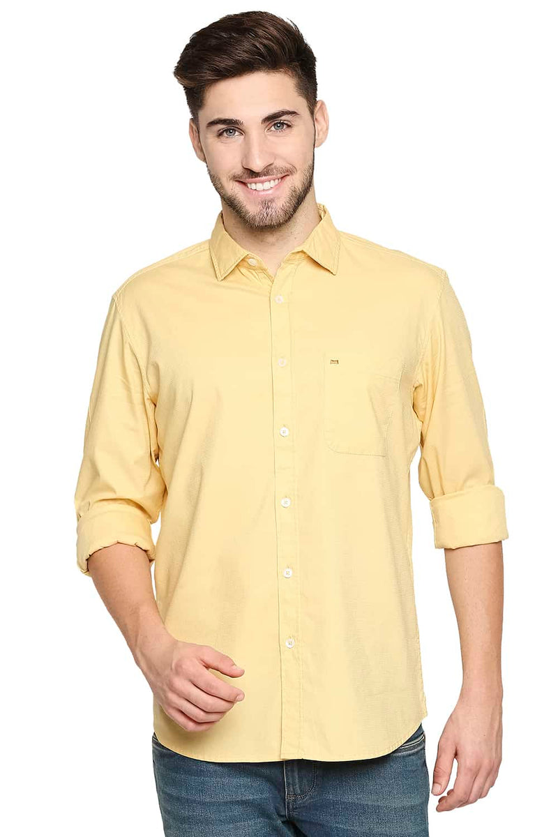 BASICS SLIM FIT DOBBY SHIRT