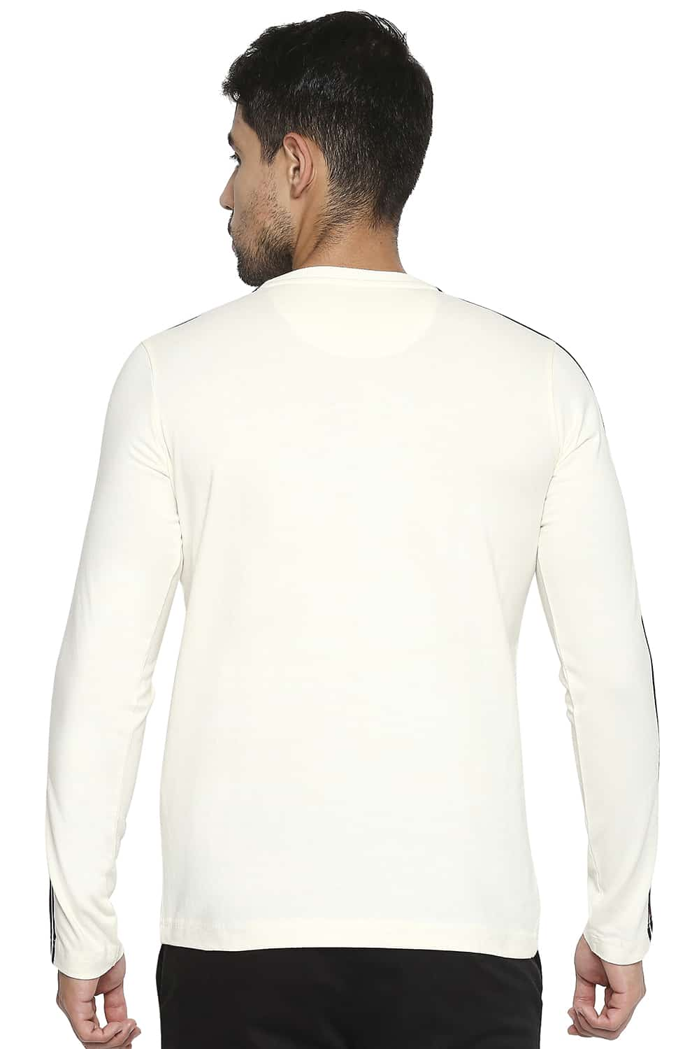 BASICS MUSCLE FIT CREW NECK T SHIRT