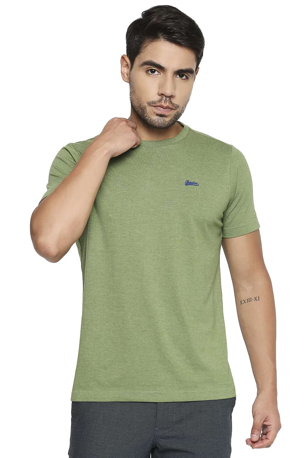 BASICS MUSCLE FIT CREW NECK T SHIRT