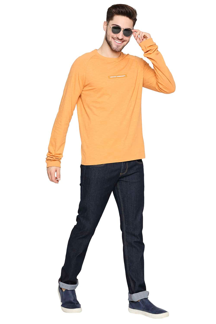 BASICS MUSCLE FIT GOLDEN NUGGET CREW NECK T-SHIRT