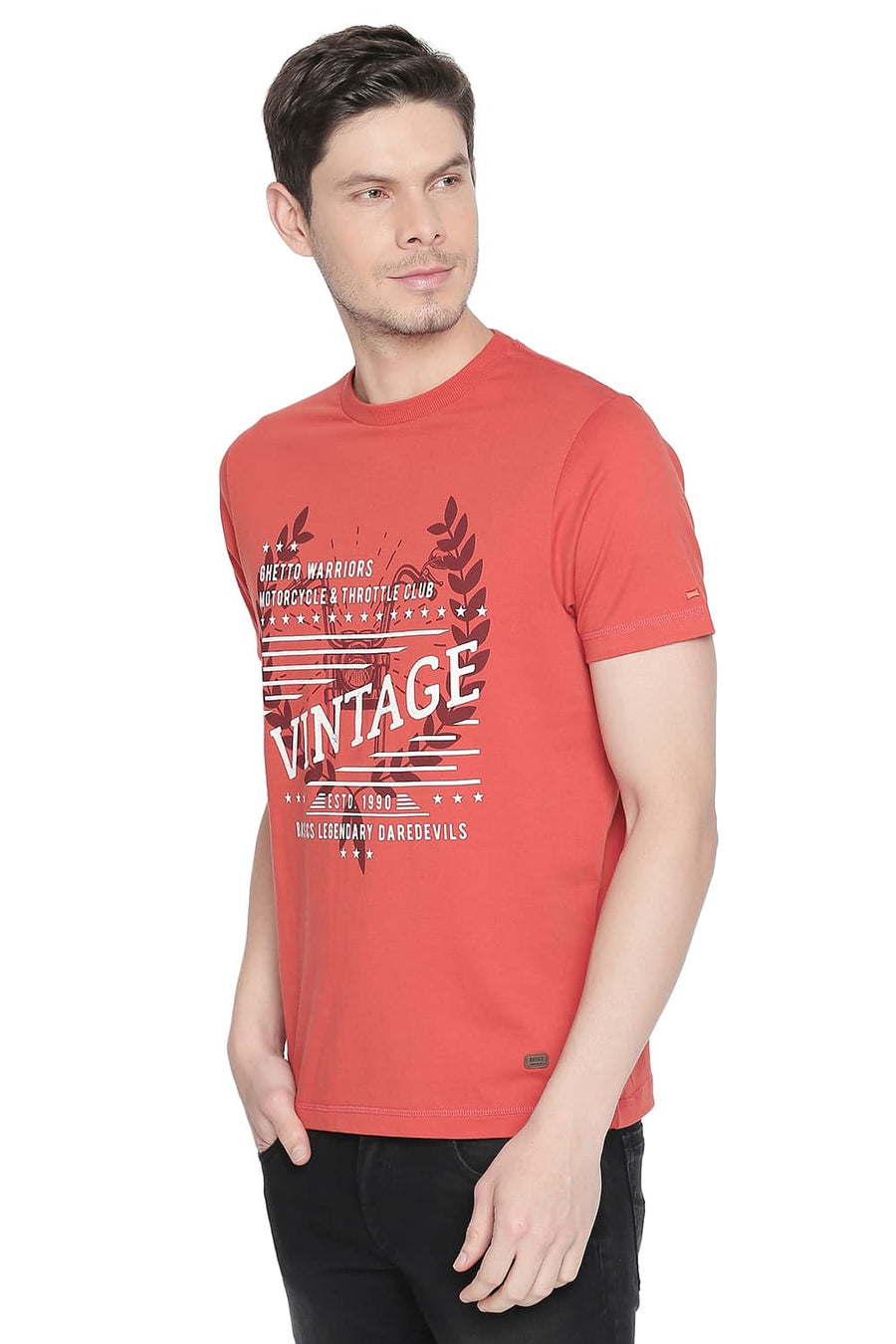 BASICS MUSCLE FIT BURNT OCHRE CREW NECK T SHIRT