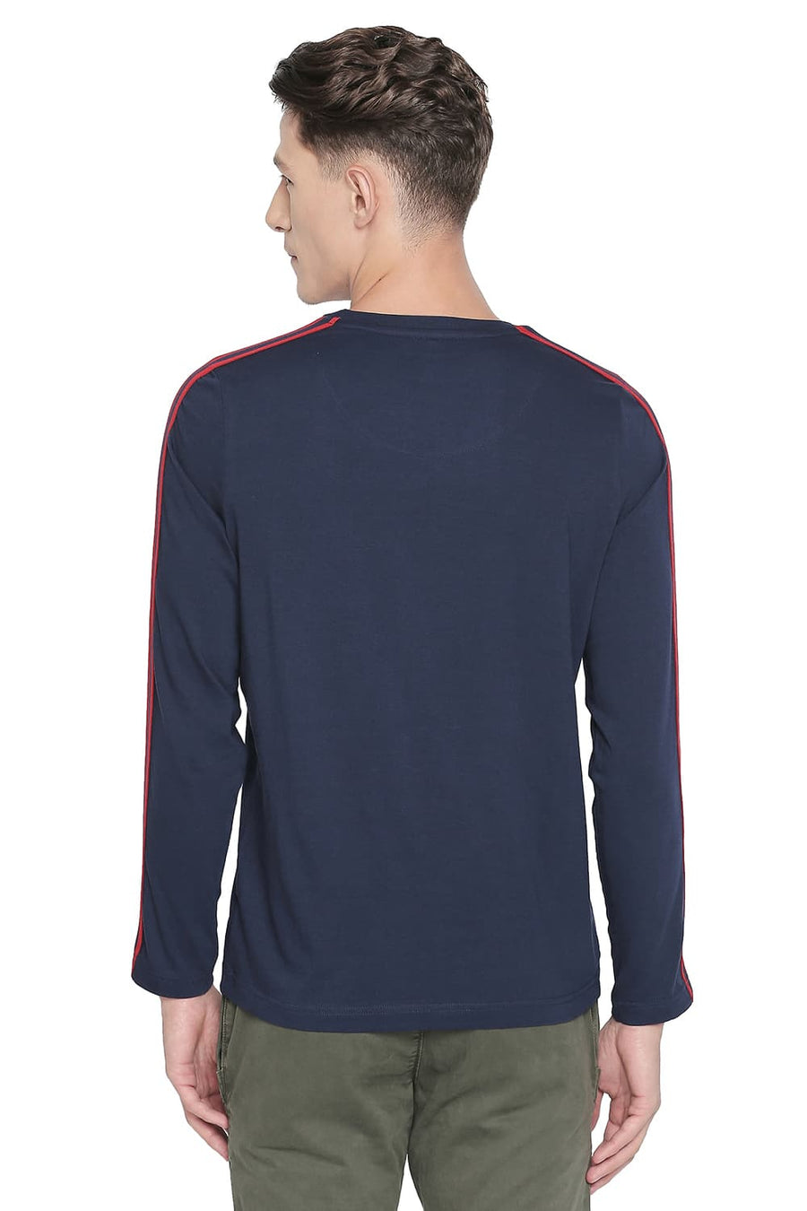 BASICS MUSCLE FIT DRESS BLUE LONG SLEEVE T SHIRT