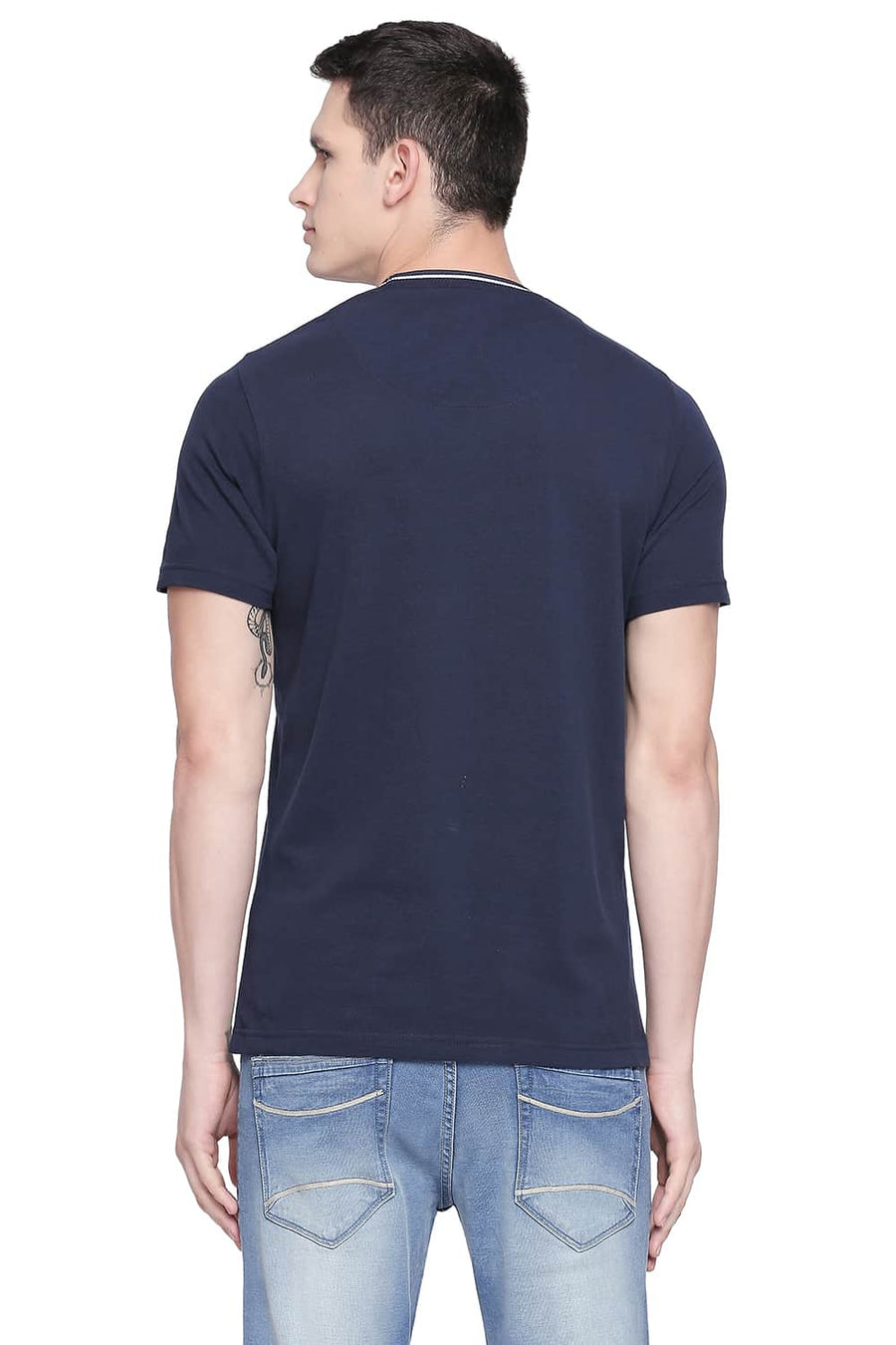 BASICS MUSCLE FIT DRESS BLUES CREW NECK T SHIRT