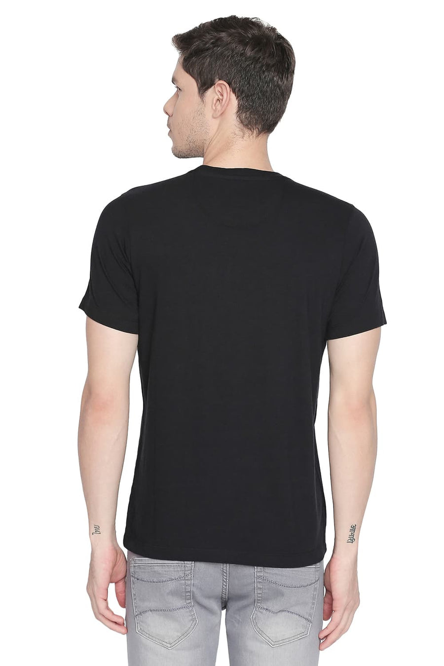 BASICS MUSCLE FIT JET BLACK CREW NECK T SHIRT