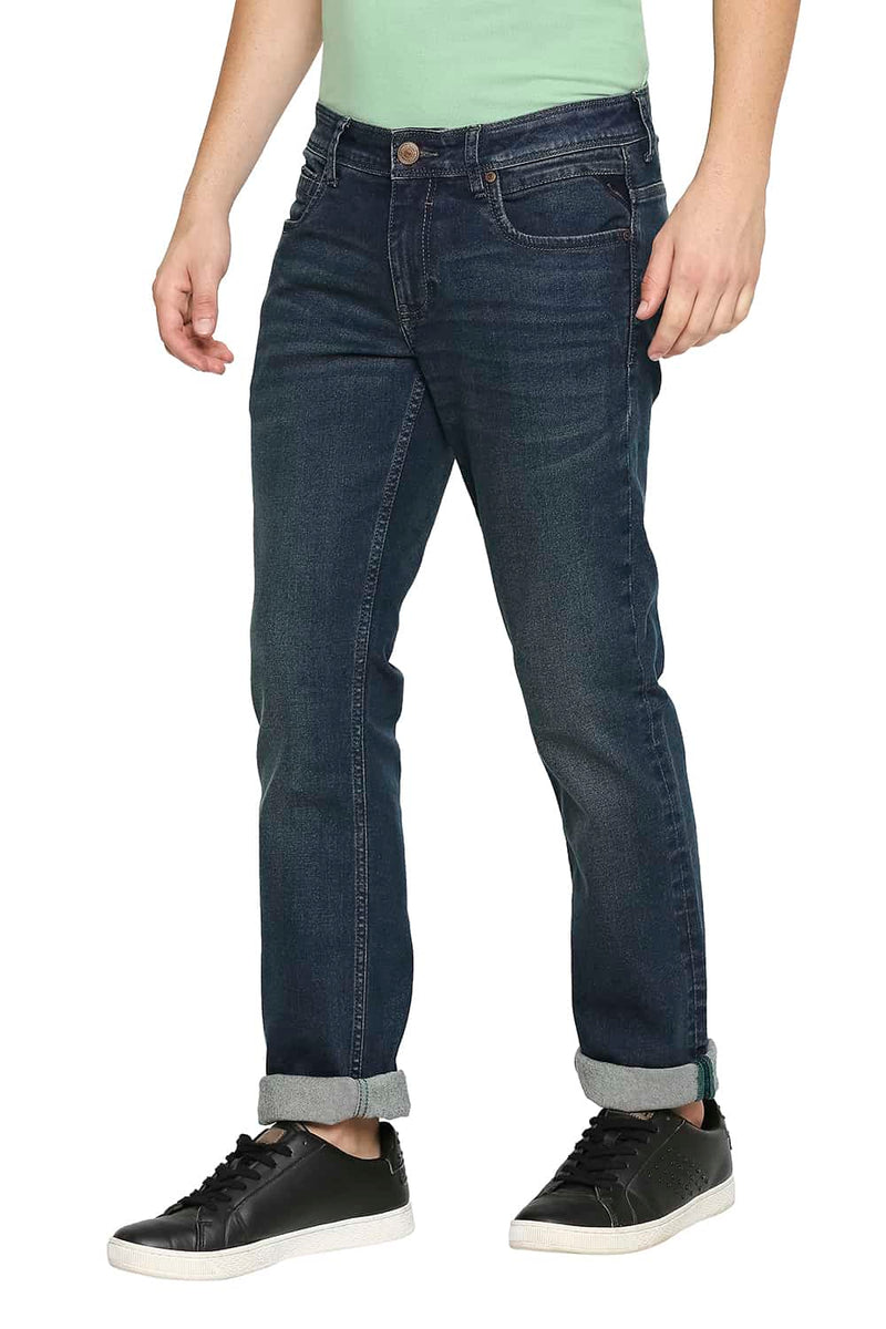 BASICS TORQUE FIT STRETCH JEANS