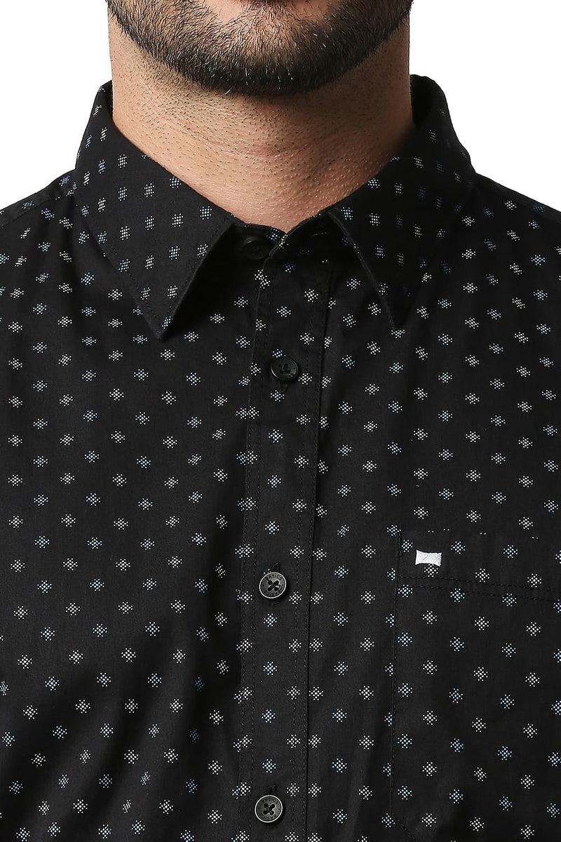 BASICS SLIM FIT TWILL PRINTED HALFSLEEVES SHIRT