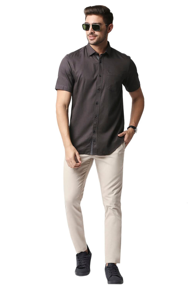 BASICS SLIM FIT HERRINGBONE HALFSLEEVES SHIRT