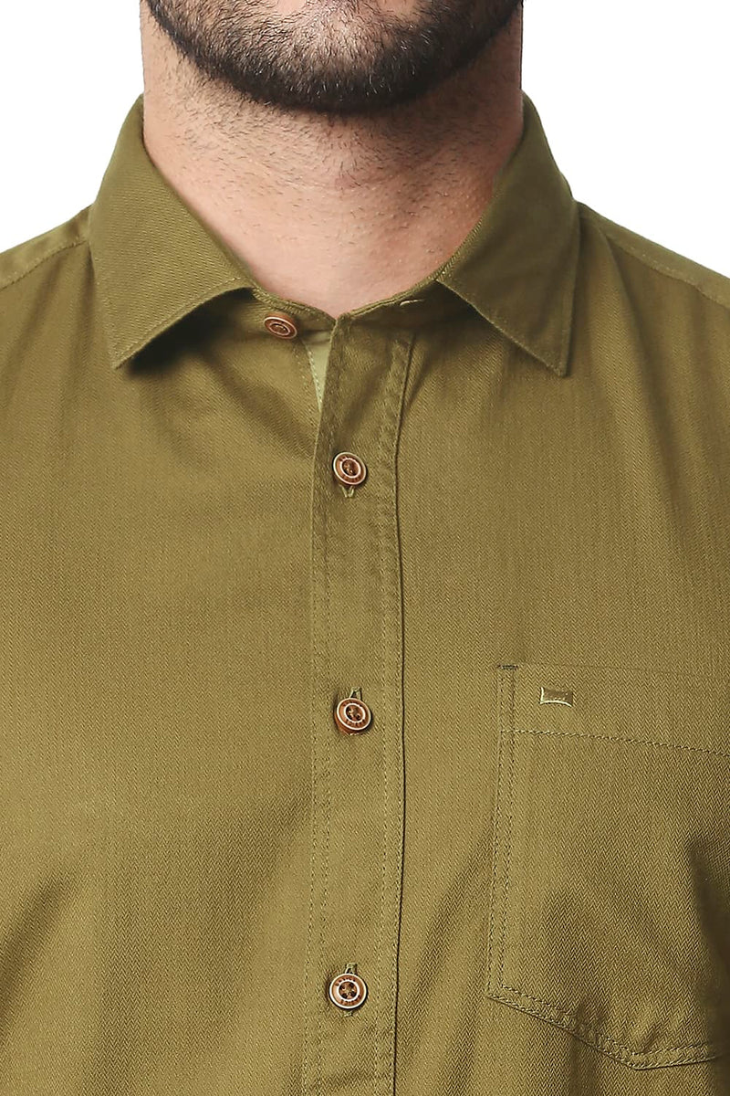 BASICS SLIM FIT HERRINGBONE HALFSLEEVES SHIRT