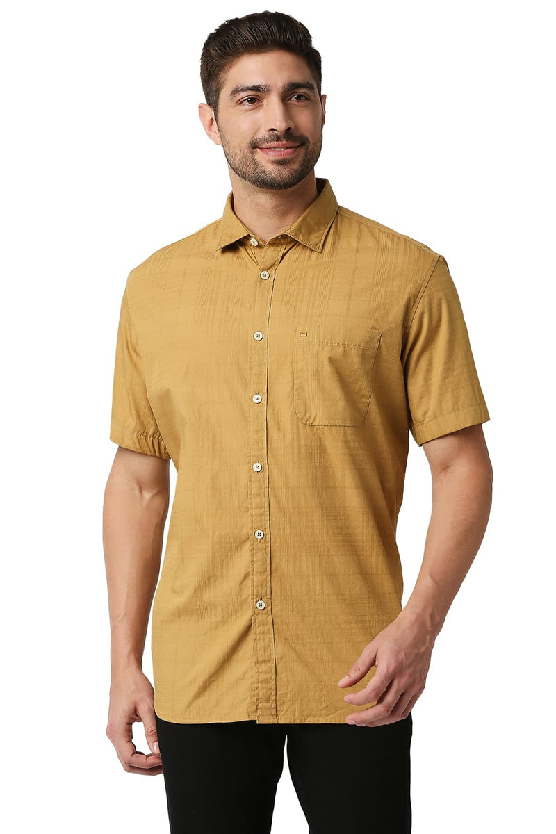 BASICS SLIM FIT DOBBY CHECKS SHIRT