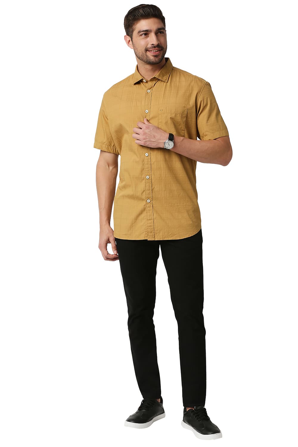 BASICS SLIM FIT DOBBY CHECKS HALFSLEEVES SHIRT