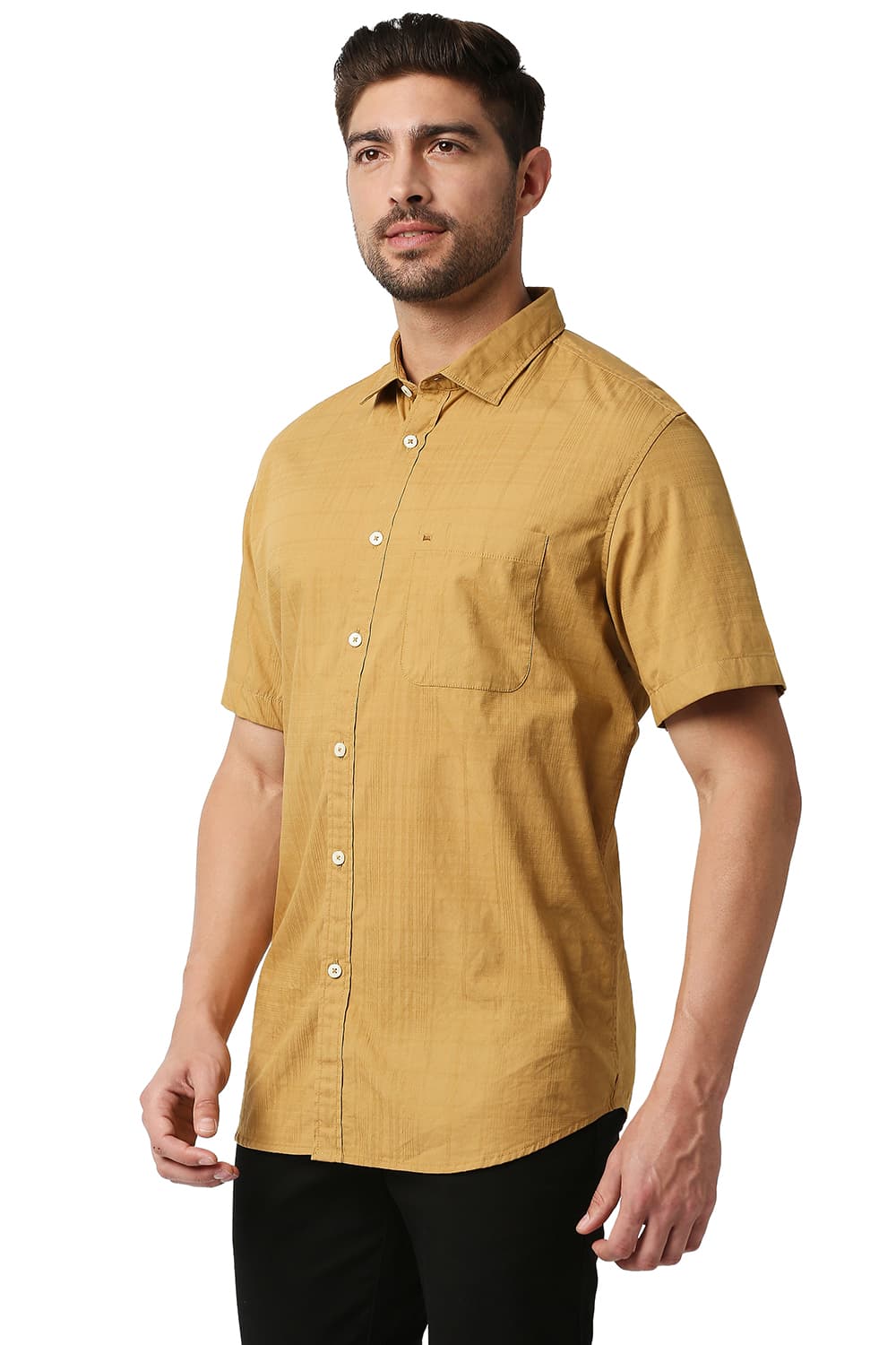 BASICS SLIM FIT DOBBY CHECKS HALFSLEEVES SHIRT