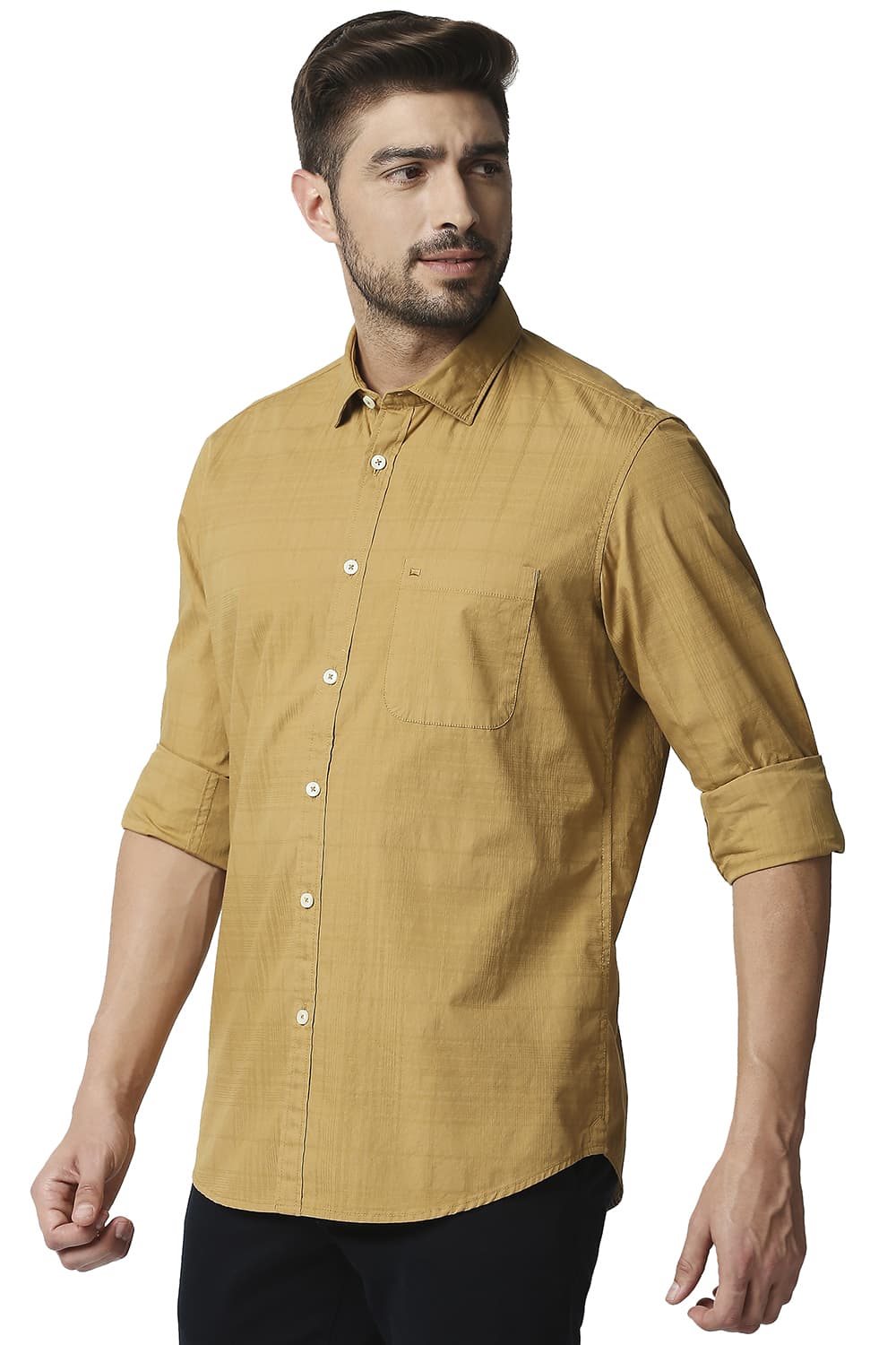 BASICS SLIM FIT DOBBY CHECKS SHIRT