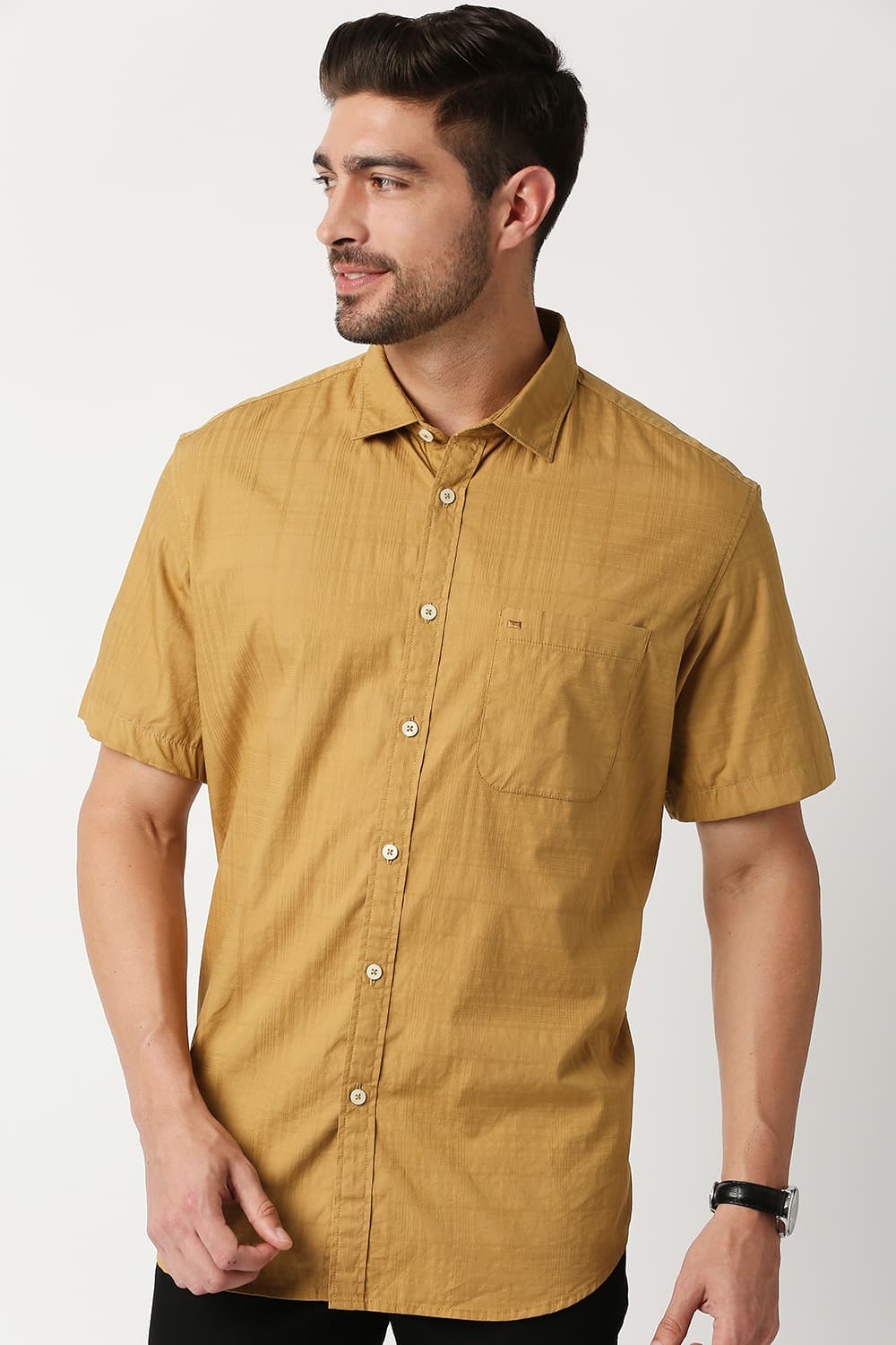 Slim Fit Dobby Checks Halfsleeves Shirt