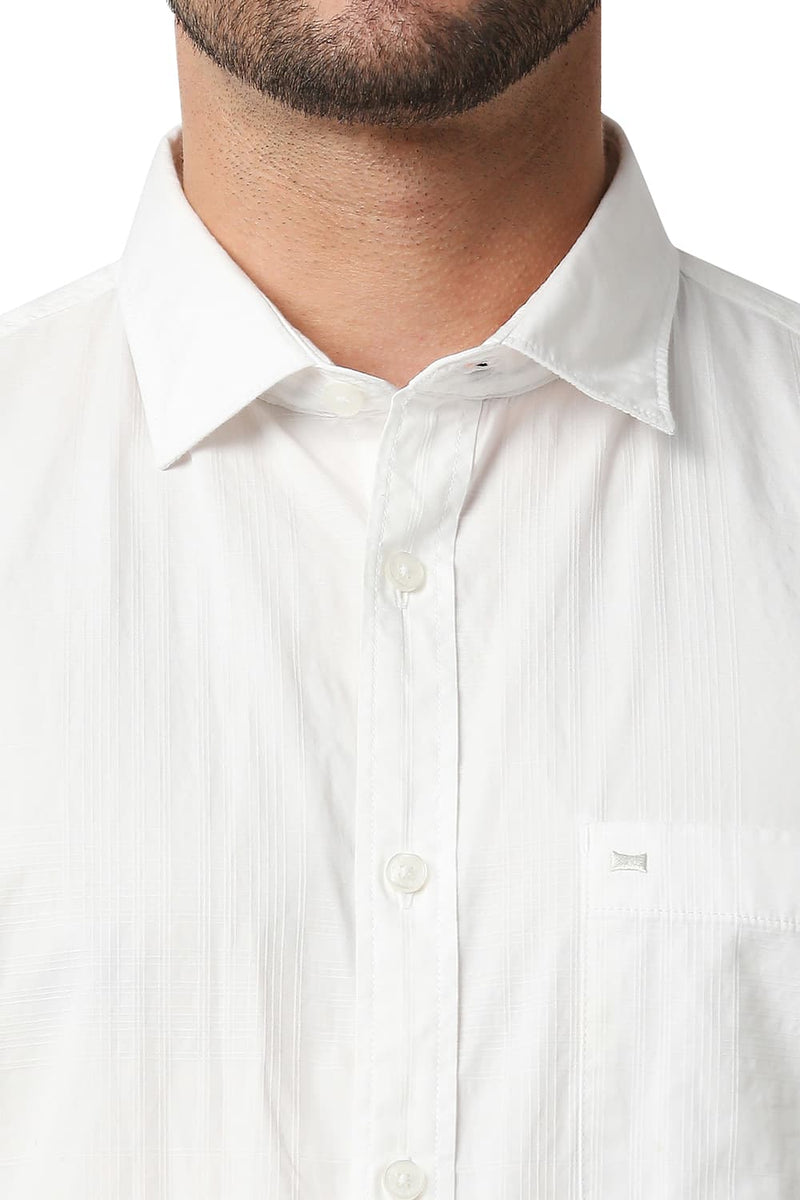 BASICS SLIM FIT DOBBY CHECKS HALFSLEEVES SHIRT