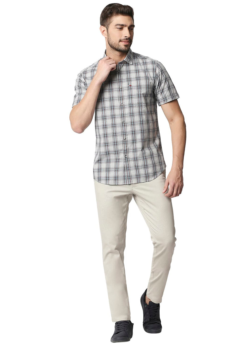 BASICS SLIM FIT CHECKS HALFSLEEVES SHIRT