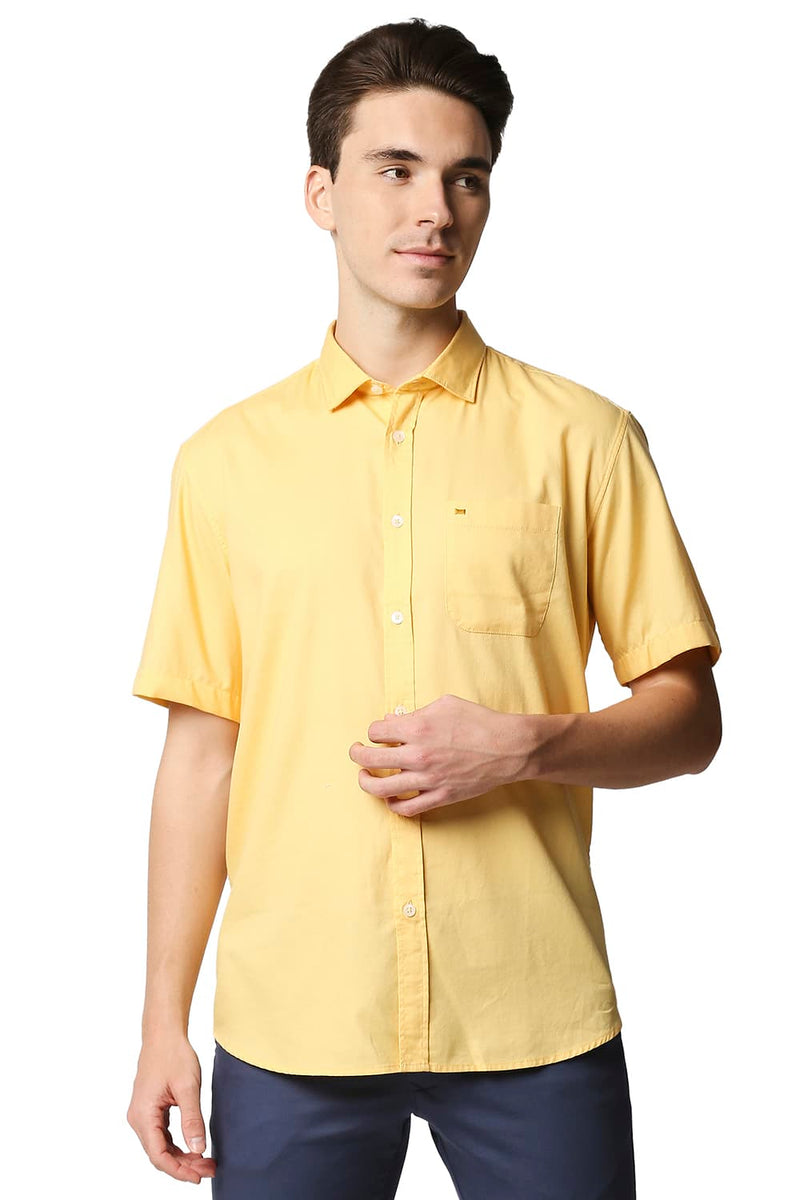 BASICS SLIM FIT DOBBY HALFSLEEVES SHIRT