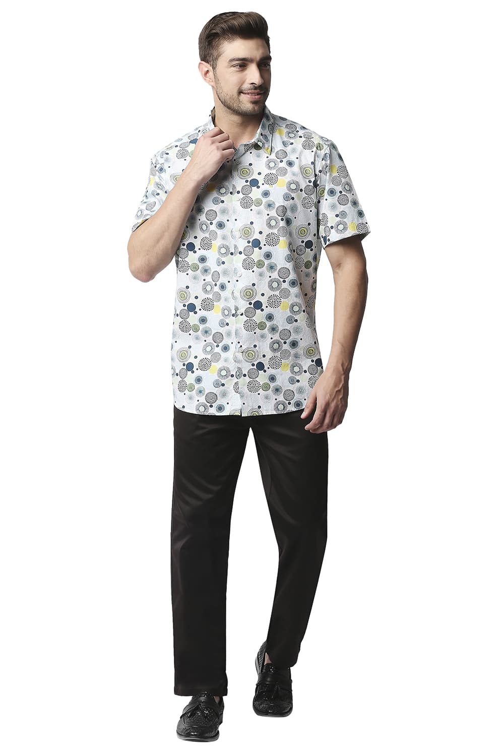 BASICS SLIM FIT POPLIN PRINTED HALFSLEEVES SHIRT