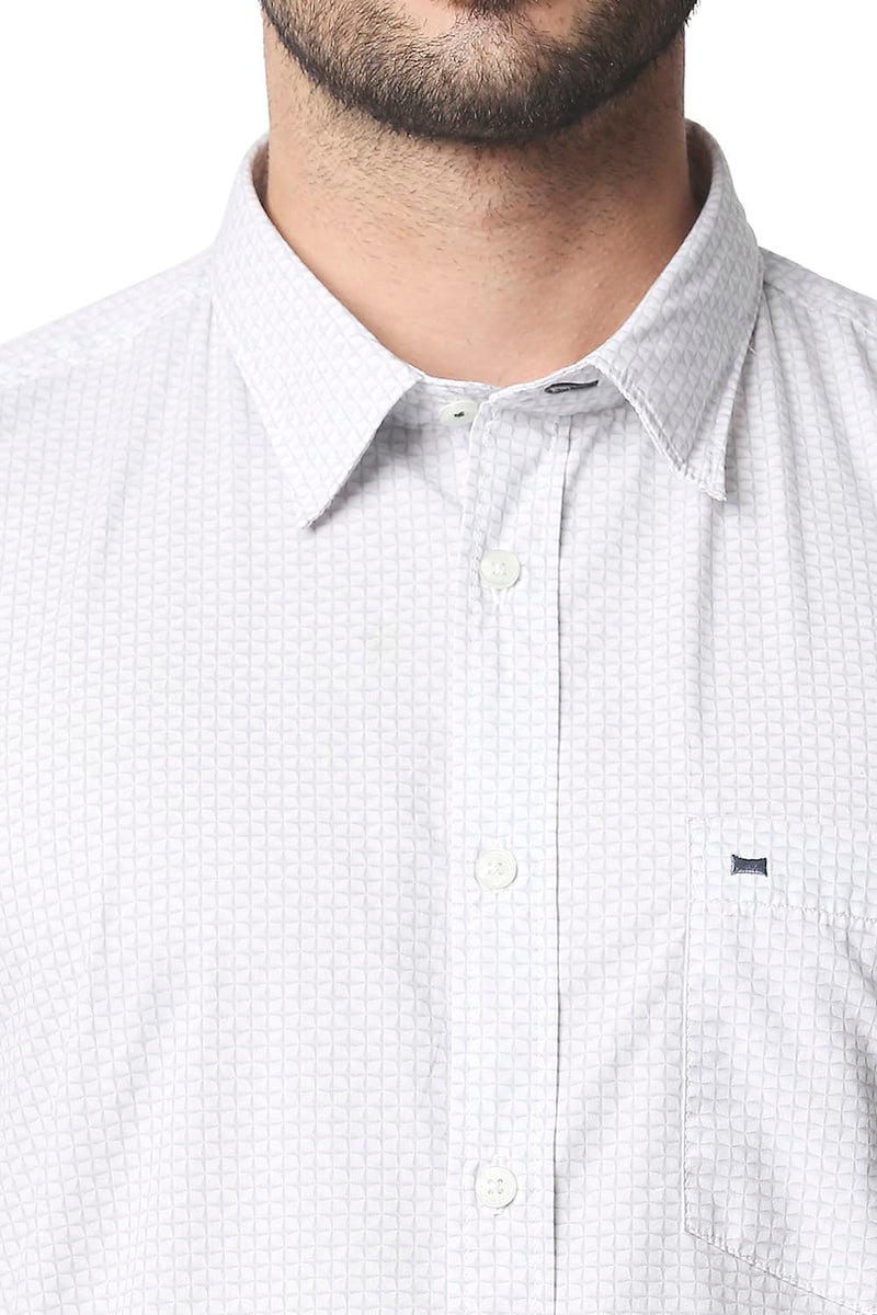 BASICS SLIM FIT POPLIN PRINTED HALFSLEEVES SHIRT