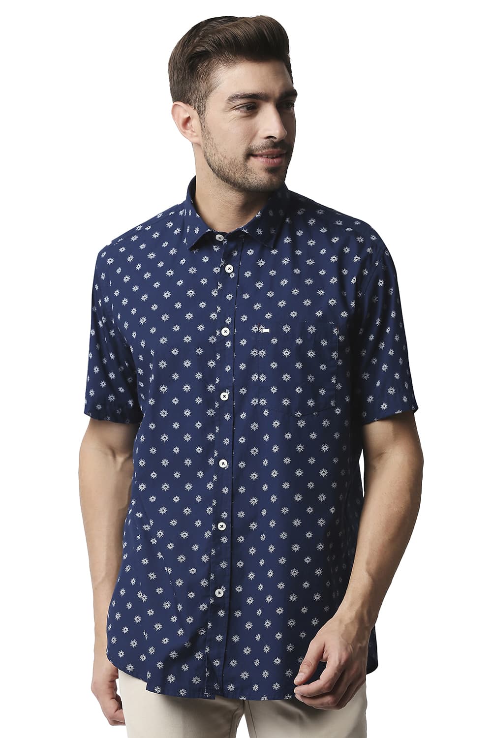 BASICS SLIM FIT POPLIN PRINTED SHIRT