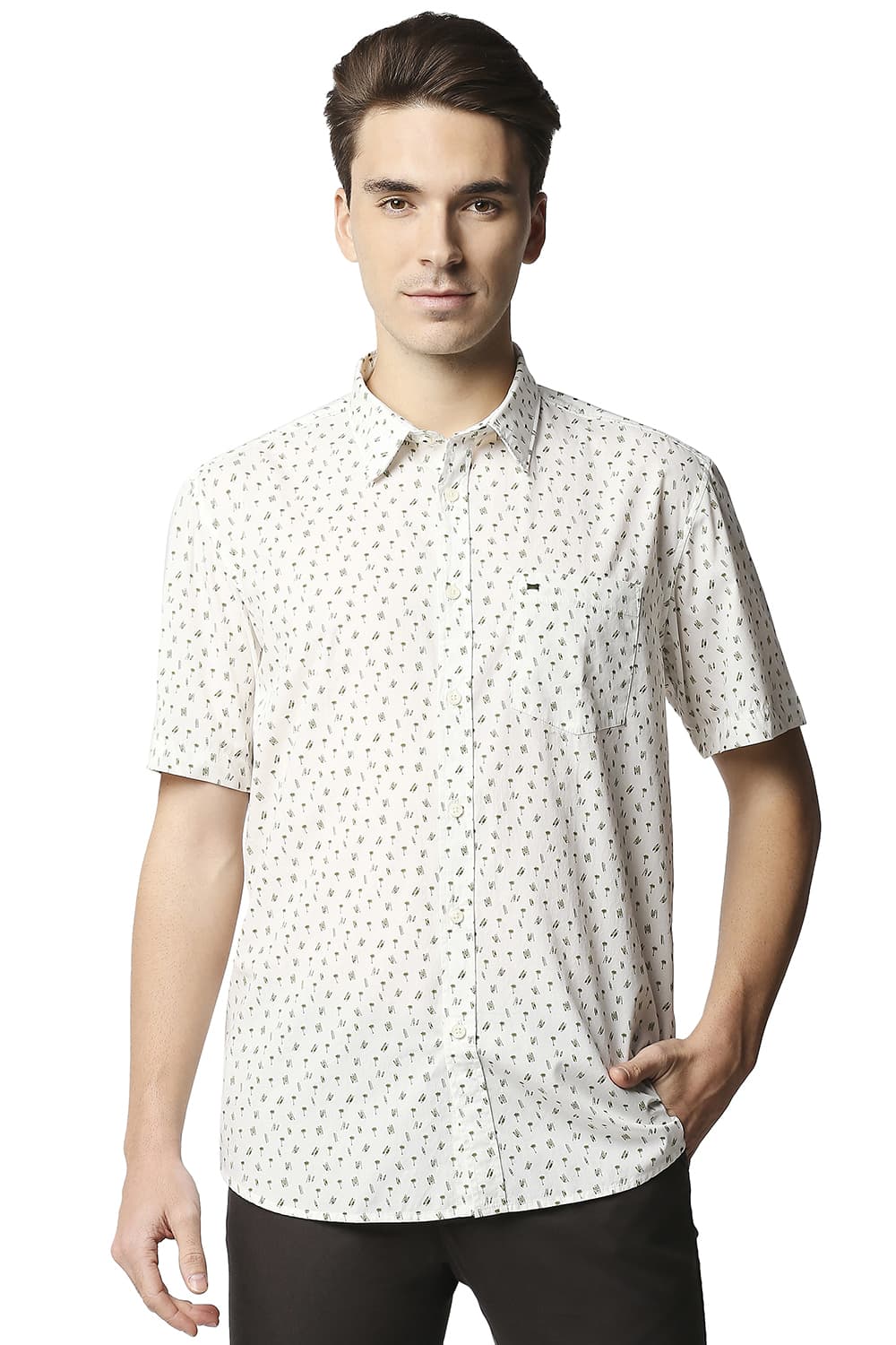 BASICS SLIM FIT POPLIN PRINTED HALFSLEEVES SHIRT