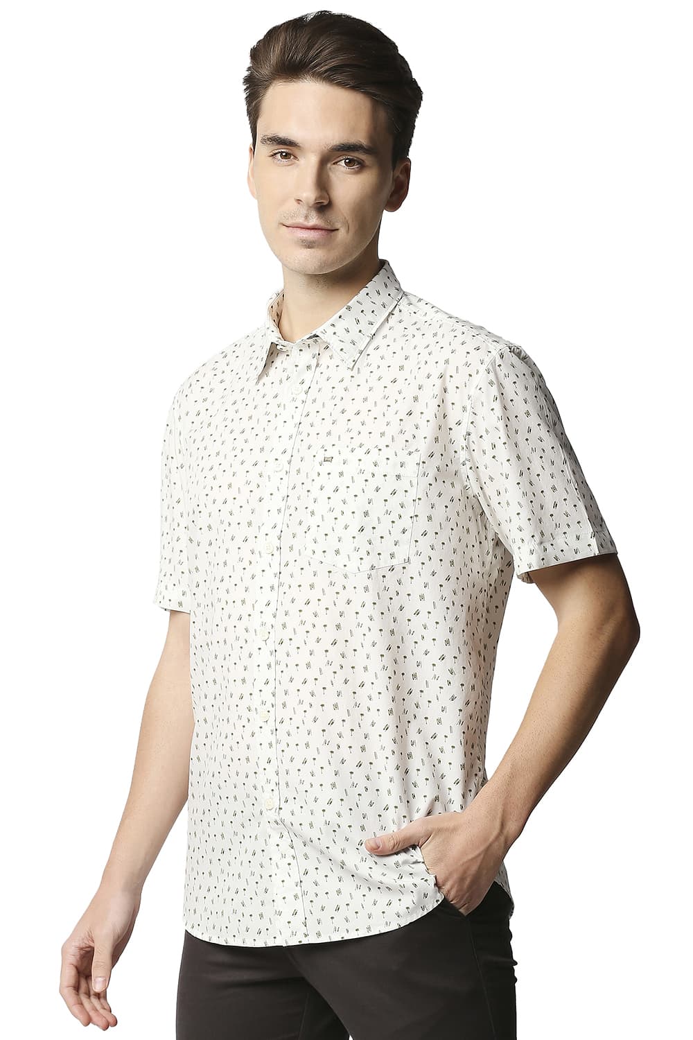 BASICS SLIM FIT POPLIN PRINTED HALFSLEEVES SHIRT