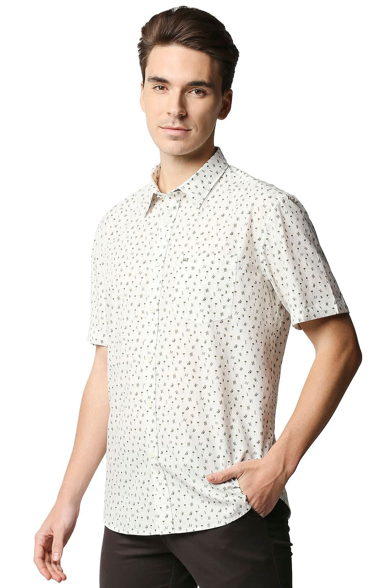 BASICS SLIM FIT POPLIN PRINTED HALFSLEEVES SHIRT