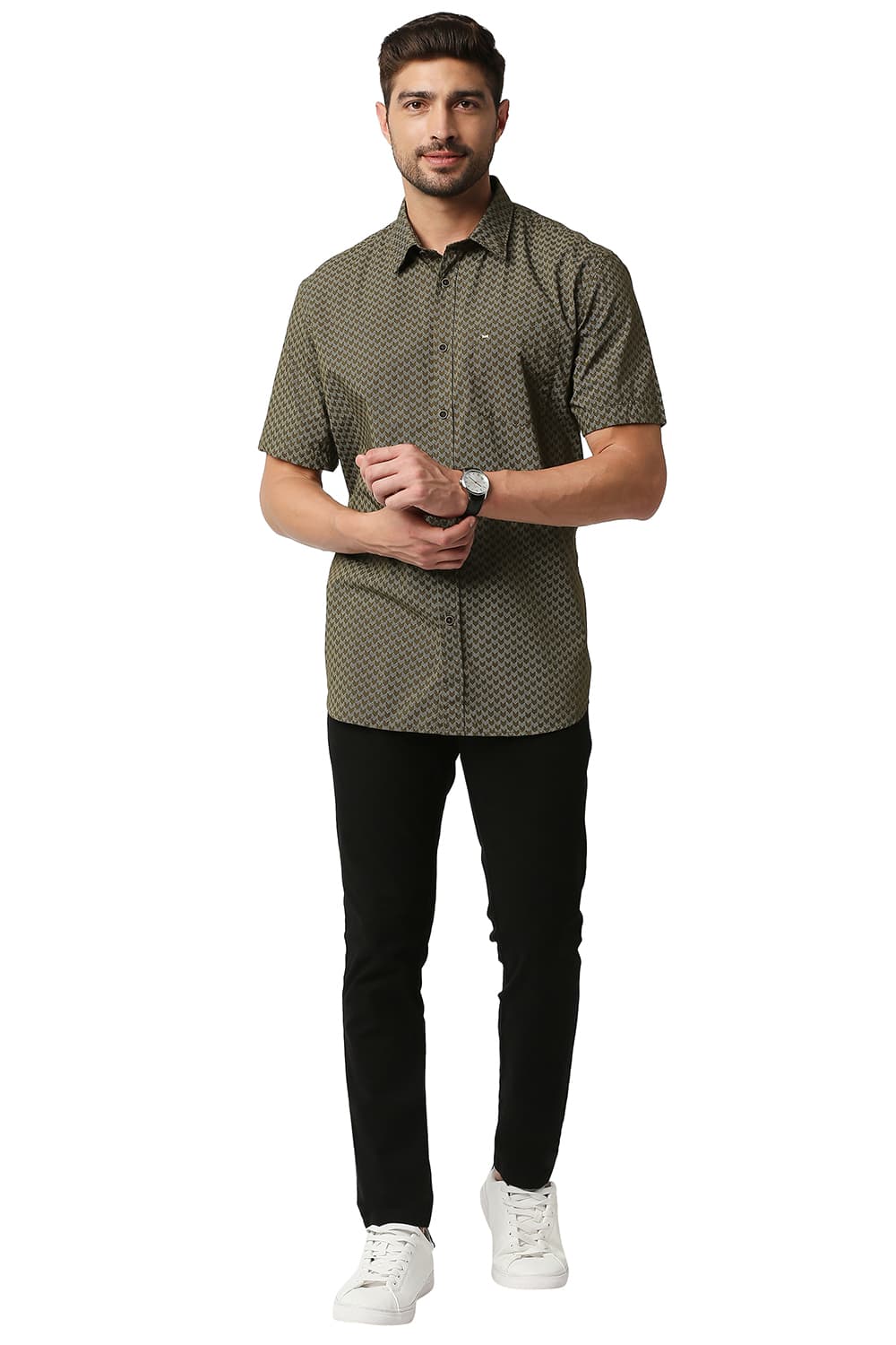 BASICS SLIM FIT POPLIN PRINTED HALFSLEEVES SHIRT