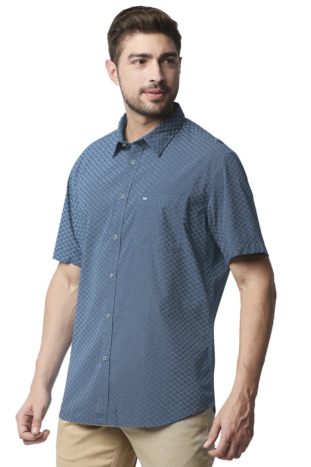 BASICS SLIM FIT POPLIN PRINTED HALFSLEEVES SHIRT