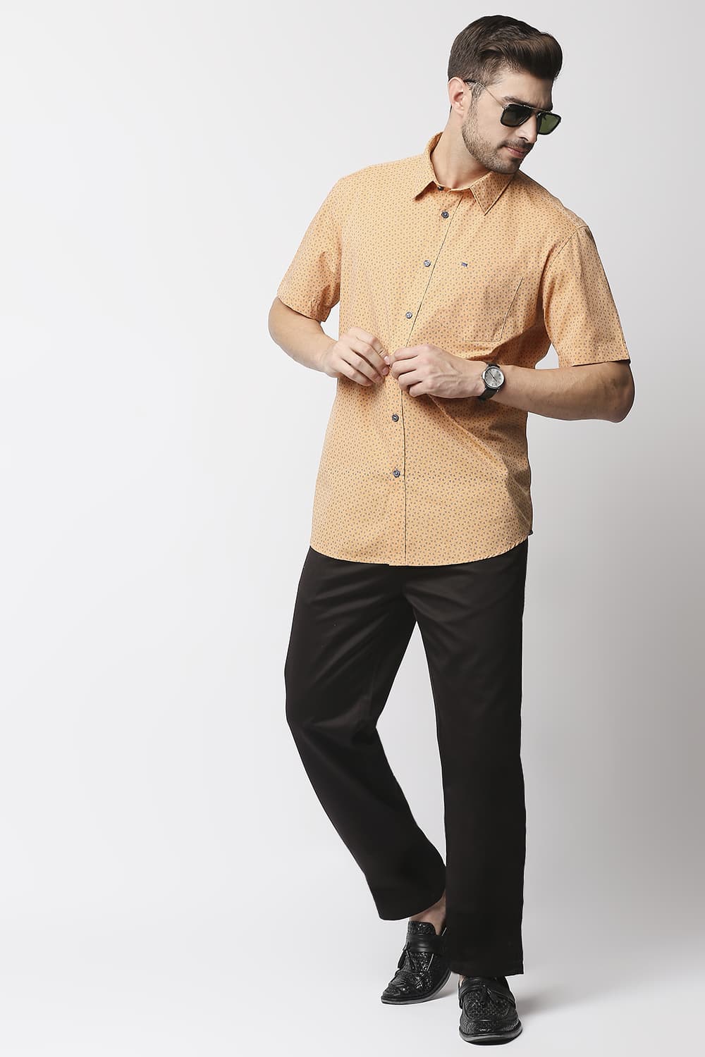 Slim Fit Fil-a-fil Printed Halfsleeves Shirt