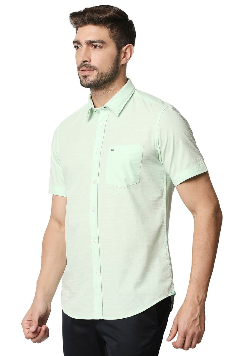 BASICS SLIM FIT SLUB HALFSLEEVES SHIRT