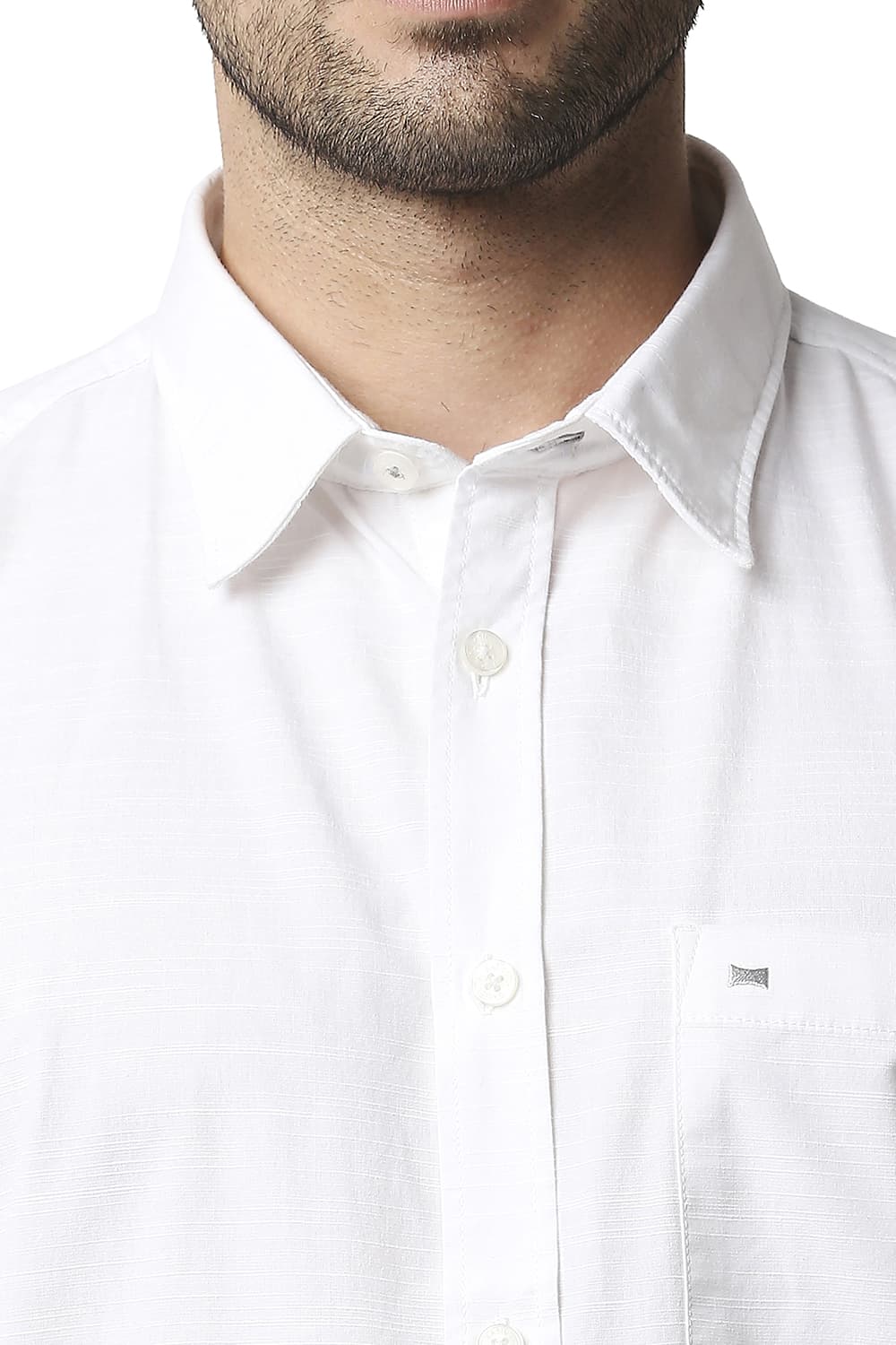 BASICS SLIM FIT SLUB HALFSLEEVES SHIRT