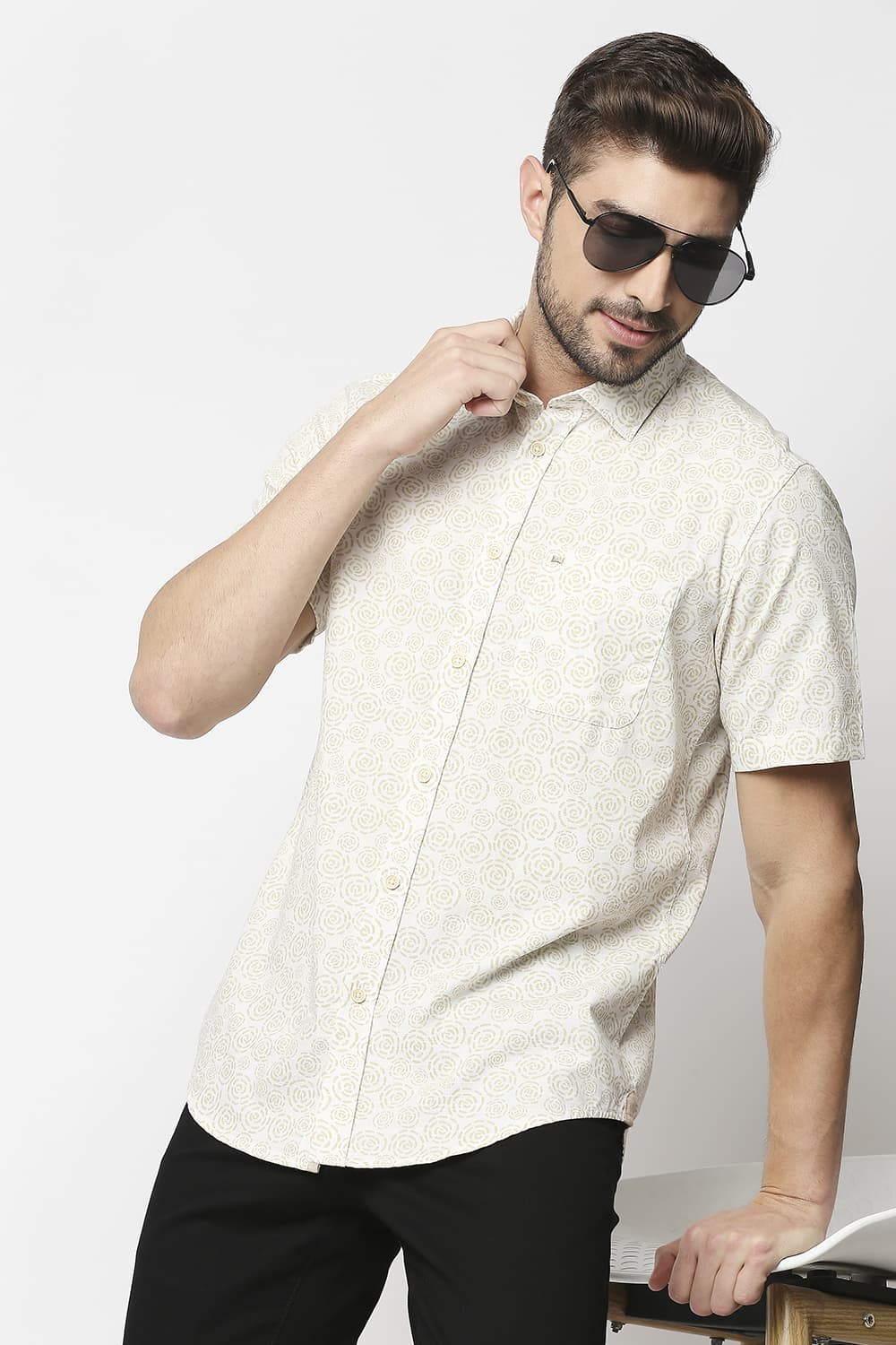 Slim Fit Slub Printed Halfsleeves Shirt